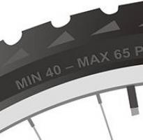 Jak zjistit úroveň tlaku v pneumatikách?
