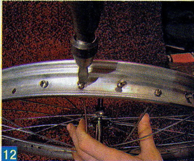 Как правильно собирать спицы велосипеда. Обслуживание задней и передней втулки. 