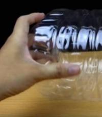 Abordarea dintr-o sticlă de plastic Pescuit pentru o sticlă de 5 litri