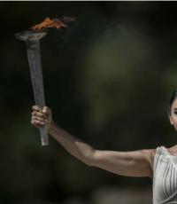 Зажжение олимпийского огня в греции Передача олимпийского огня что означает